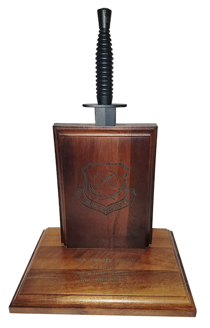 Dagger Plaque (Dark Wood)